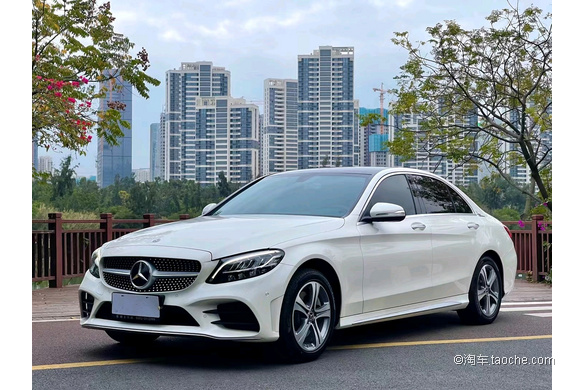 奔驰c260l多少钱，奔驰c260l全款落地29.9万